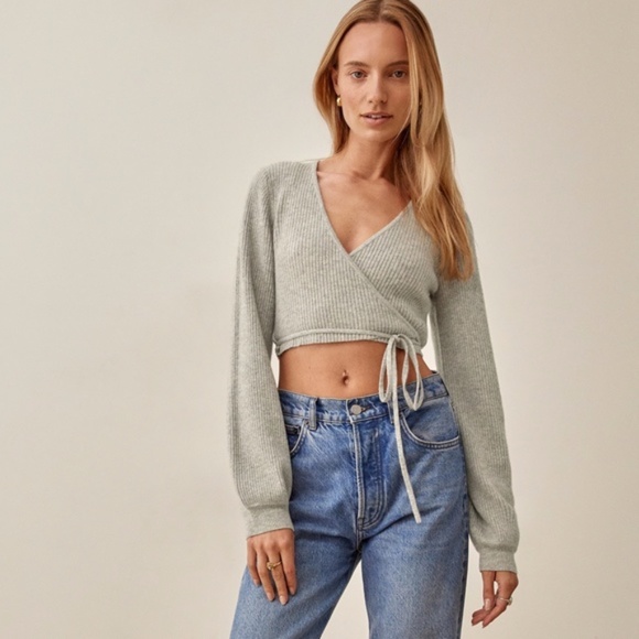 NEW Reformation Remus Cashmere Wrap Sweater Light Grey Medium - Picture 13 of 17